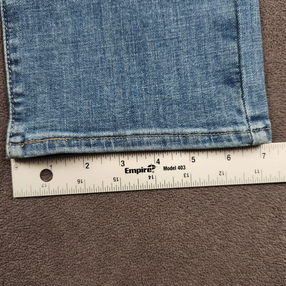 Levis Classic Straight Fit Jeans Womens 8 M‎ Lapis Speed Blue Medium Wash NEW - Picture 12 of 13